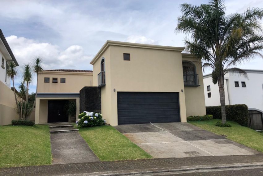 Casa Moderna En Bosques De Altamonte Curridabat