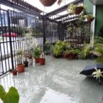 Casa De Dos Plantas en Yoses Sur Zapote