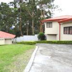 Terreno Con Dos Casas Con Vista Al Bosque En Granadilla Curridabat