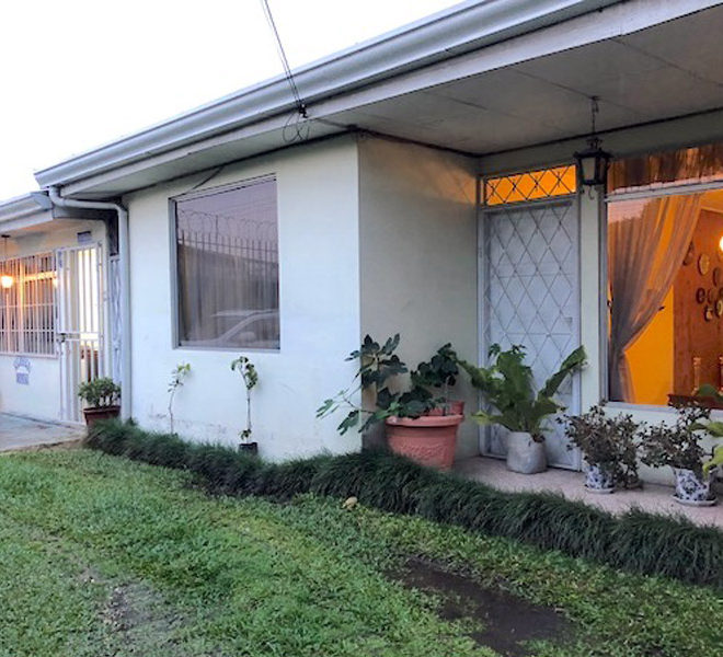 Casa en Terreno Comercial en San Francisco de Dos Rios, San José