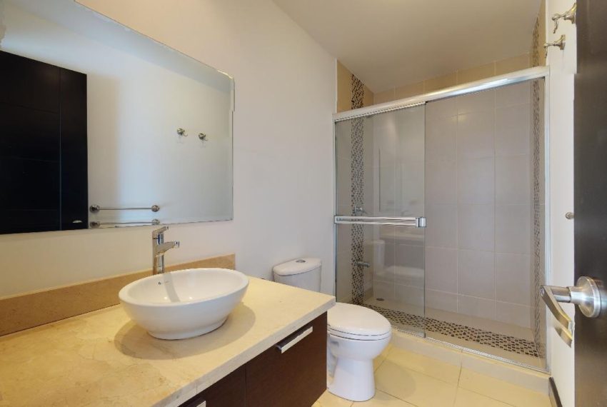 Apartamento-B404-en-Condominio-Villa-Verona-Bano-Secundario