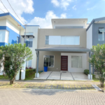 Casa Estilo Contemporáneo En Tres Rios de Cartago