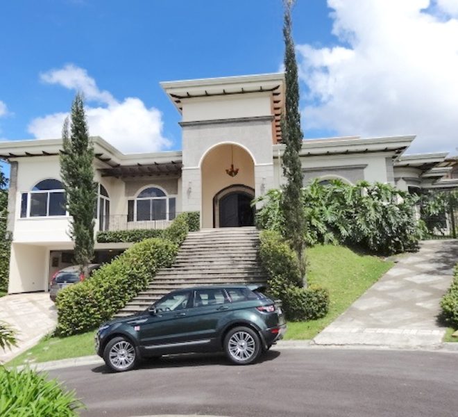 Residencia de Lujo Con Vista Espectacular En Curridabat