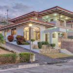 Casa en Condominio con Vistas Panorámicas del Valle de Santa Ana