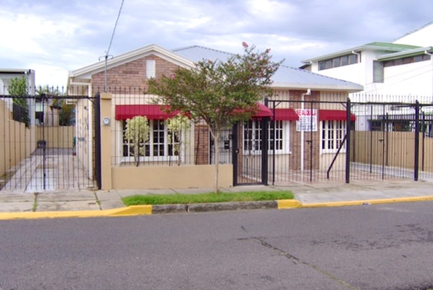 Casa  Remodelada Para Oficinas En Barrio Escalante