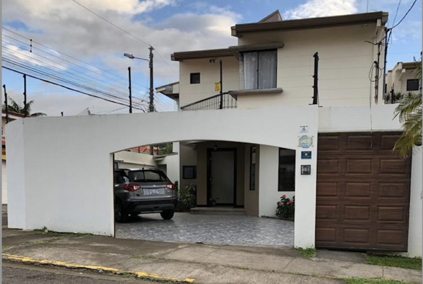 Se Alquila Casa En La Itaba, Lomas de Ayarco